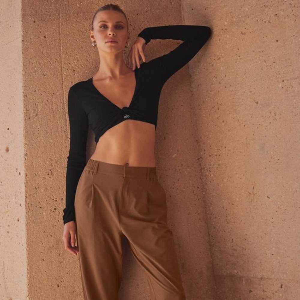Alo yoga high waisted pursuit trouser